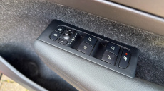 Volvo Xc40 2.0 T5 R DESIGN Pro 5dr AWD Geartronic Petrol Estate